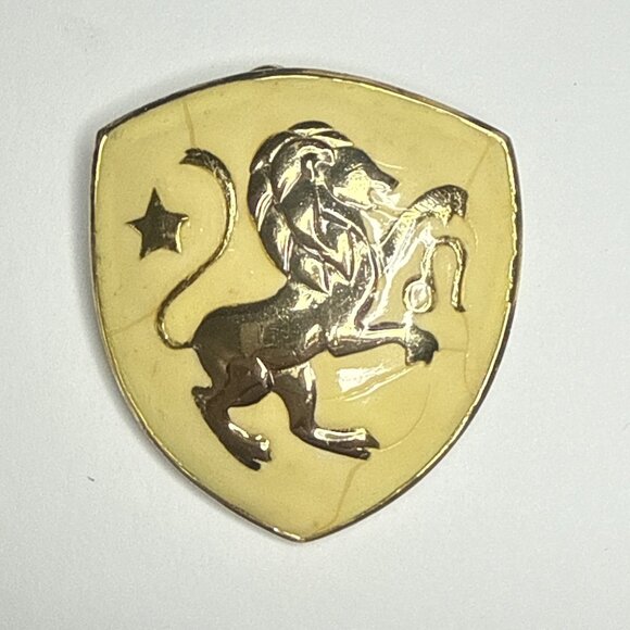 Hattie Carnegie Gold Tone Coat of Arms Brooch/Pendant Crowns Fleur de Lis Rare - Picture 4 of 4